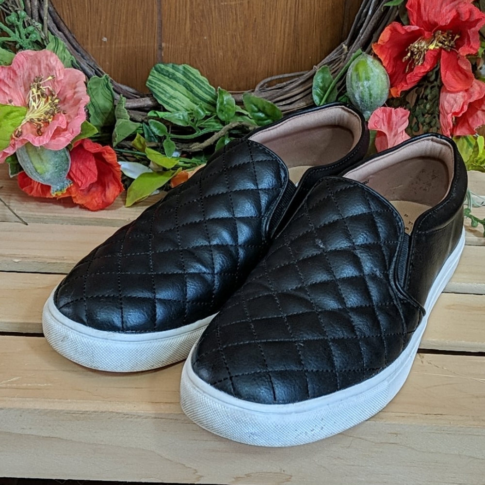 Black Leather Slip-on Shoes Size 9